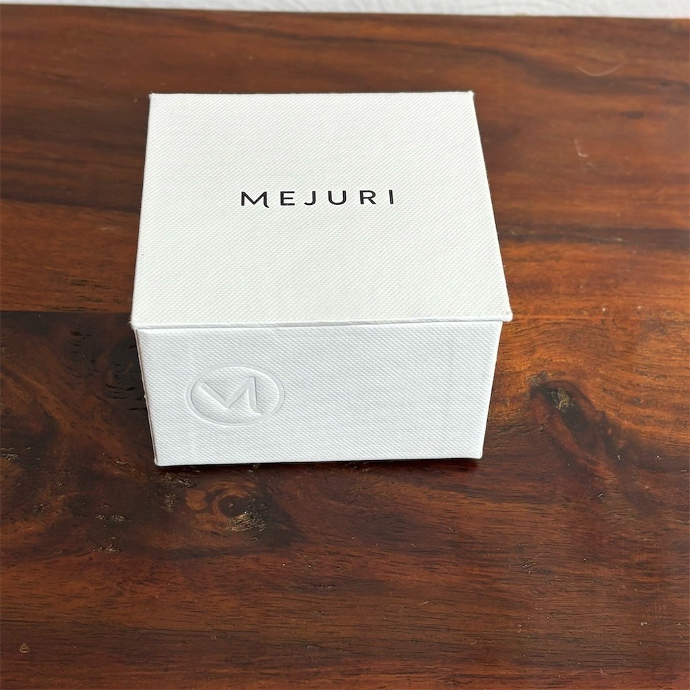 Mejuriโ Jewelry Gift Box White Empty Packaging Hinged Lid Embossed Logo